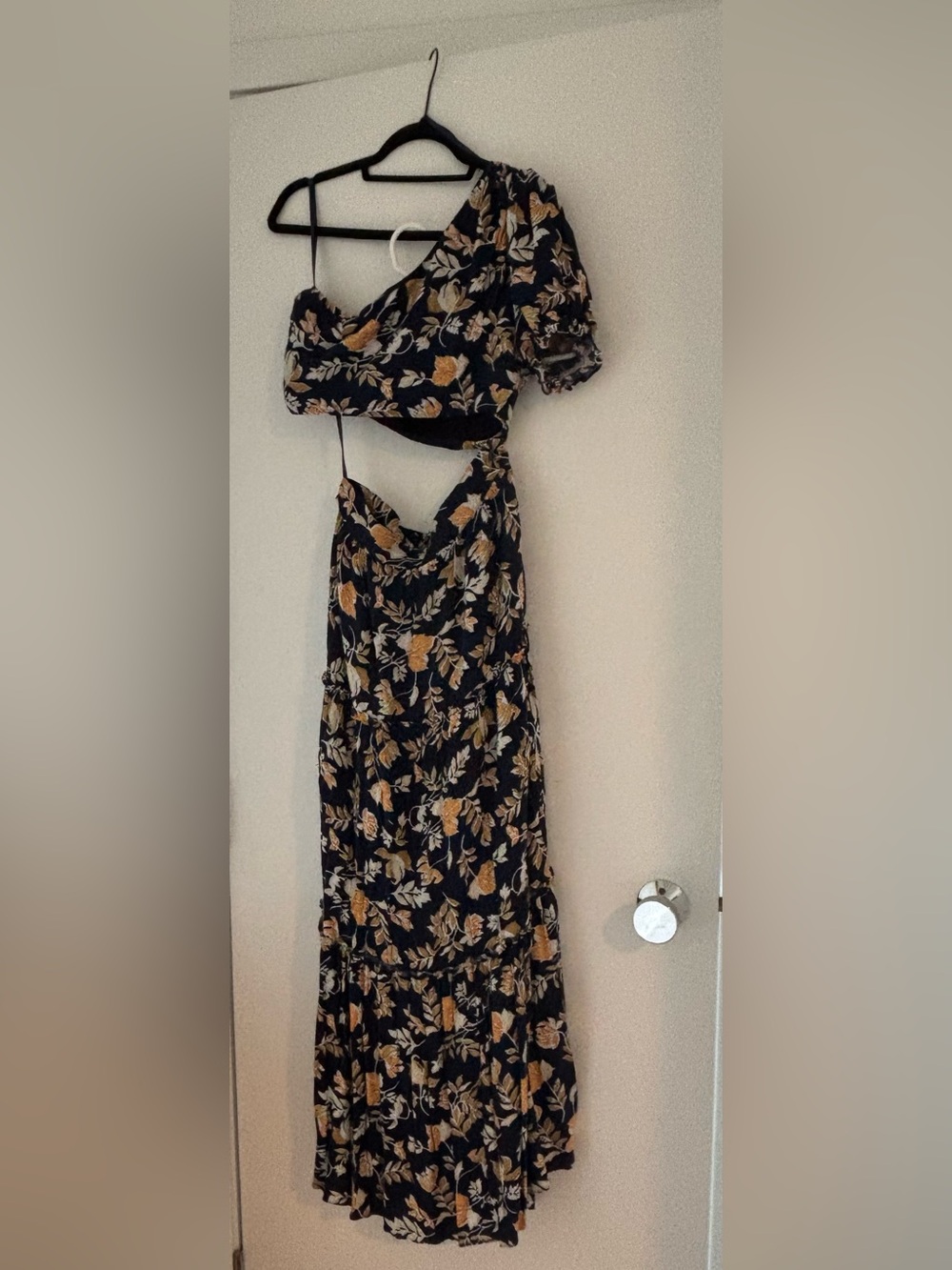 Petal & Pup Aimee Top and Deaville Skirt Navy Floral One-Shoulder Maxi Two-Piece - Picture 4 of 4